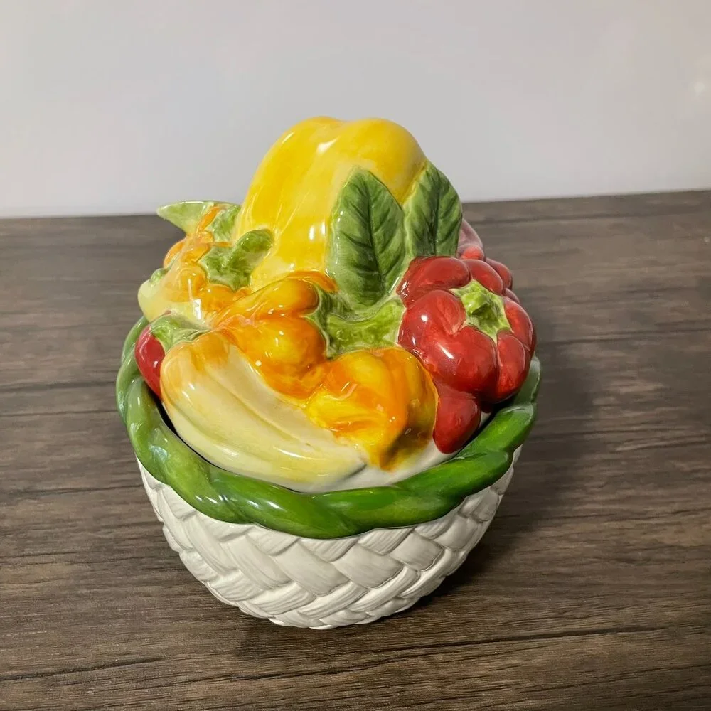 Fitz and Floyd Essentials Pepper Gourmet Ceramic Covered Dish Basket Trinket‎